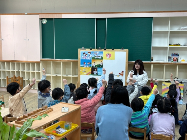 說故事活動現場照片(可放可不放) 說故事活動現場照片(可放可不放)